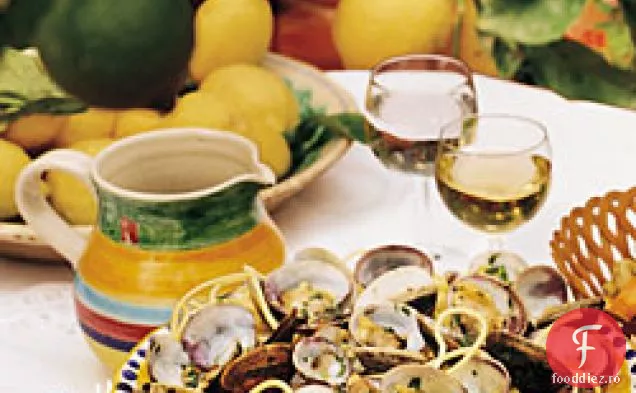 Spaghete cu scoici proaspete, pătrunjel și lămâie