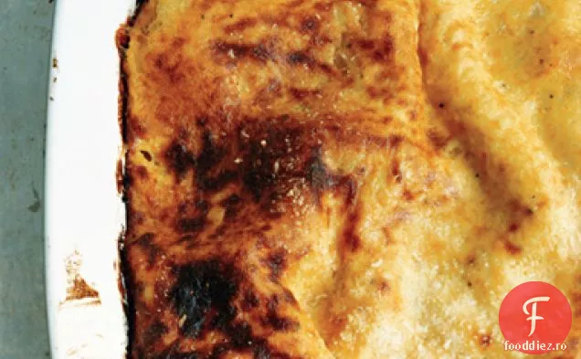 Lasagna albă cu Parmigiano Besciamella (lasagna în Bianco )