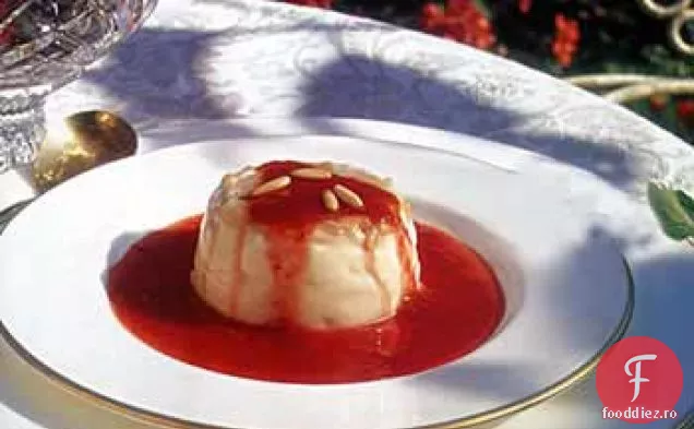 Panna Cotta cu sos de căpșuni-Vin Santo