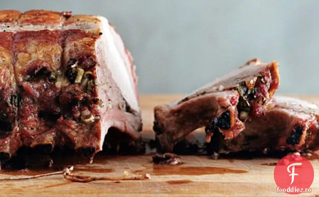 Cârnați-umplute Rack de carne de porc cu salvie