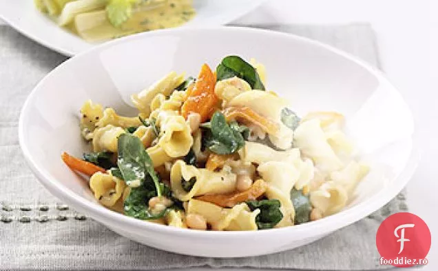 Paste cu usturoi cu trei căi cu fasole și ardei