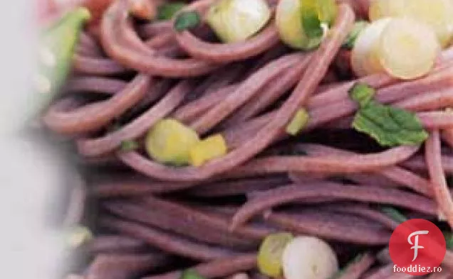 Tăiței Soba de mentă și Scallion