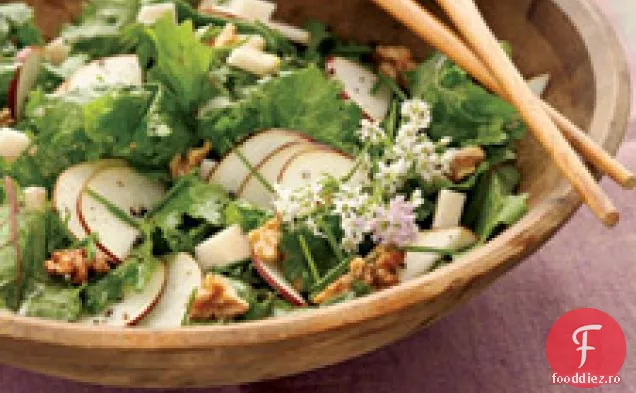 Salată De Varză Crudă Cu Gouda, Pere Și Nuci