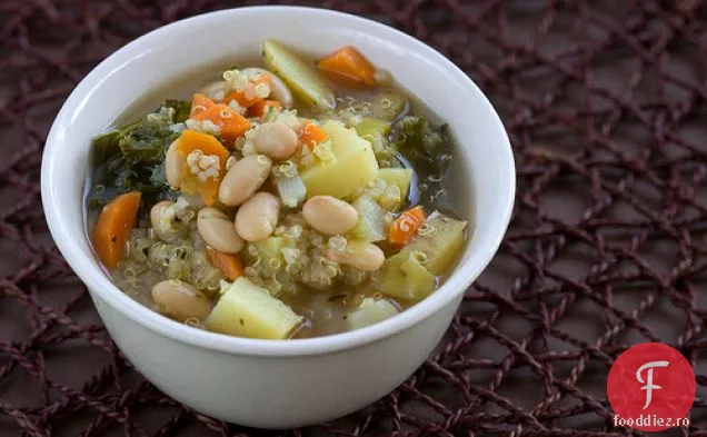 Quinoa, Fasole Albă Și Tocană De Kale