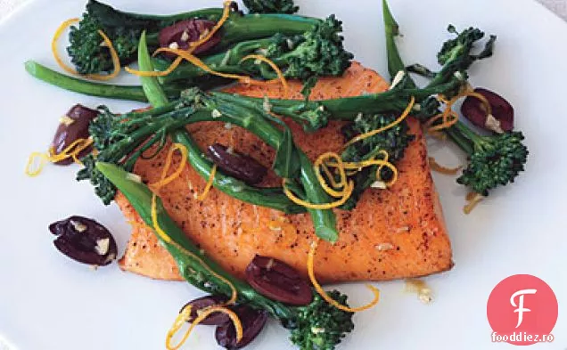 Char Arctic ars cu Broccolini, măsline și usturoi