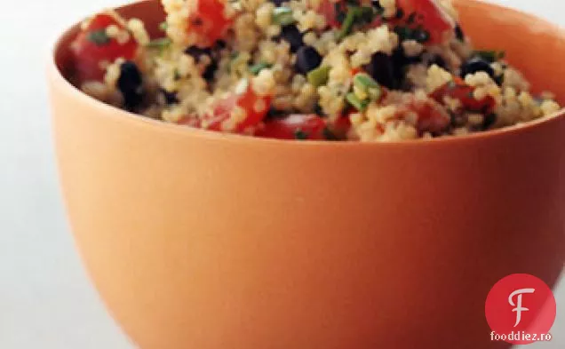 Quinoa de fasole neagră și roșii