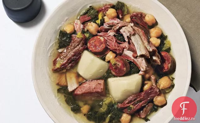 Tocană de porc și legume din Galicia
