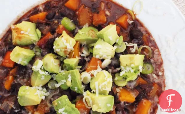Fasole neagră vegană și Chili de dovlecei
