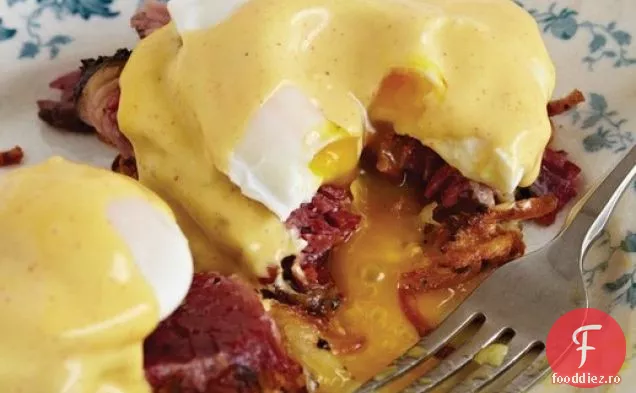 Pastrami Benedict din ' The Artisan Jewish Deli at Home