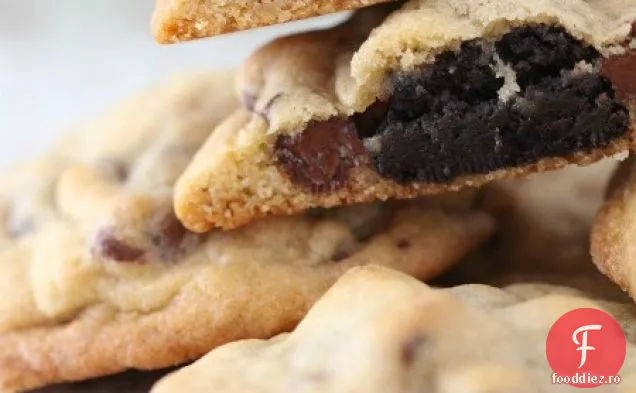 Cookie-Uri Umplute Cu Bile Oreo