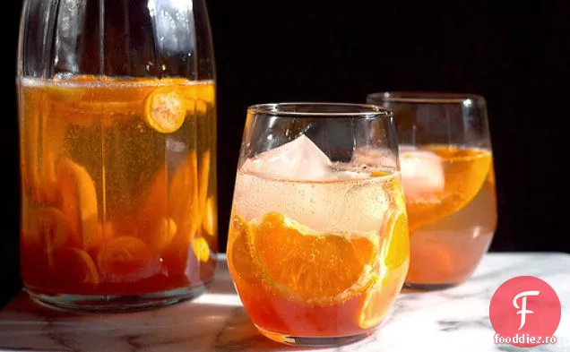 Sangria de citrice spumante și condimentate