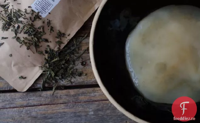 A pentru sărbători: scorțișoară Spice Kombucha