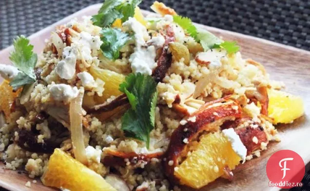 Pui portocaliu cu cuscus și Feta