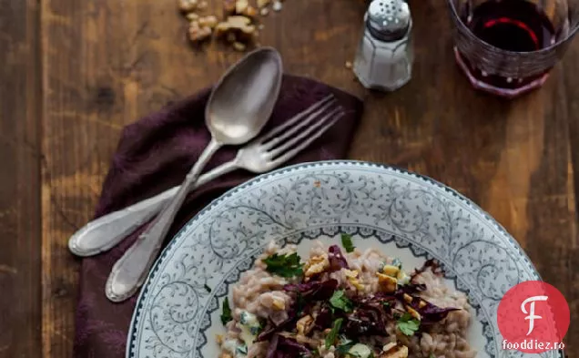Risotto de vin roșu cu Radicchio Roquefort și nuci