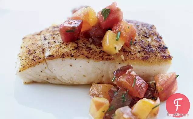 Halibut prăjit cu vinetă de roșii