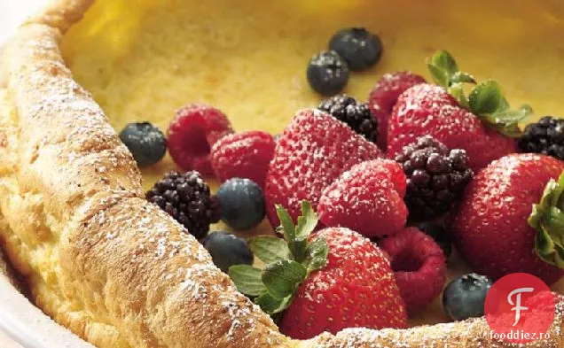 Clătită Olandeză pentru bebeluși cu Topping de fructe de pădure