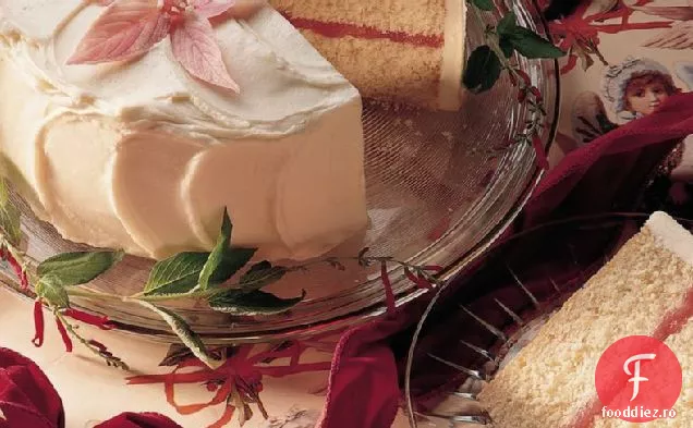 Tort Cu Cremă De Ciocolată Albă Cu Zmeură