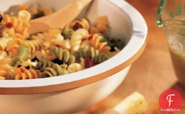 Salată Italiană De Paste De Legume La Grătar