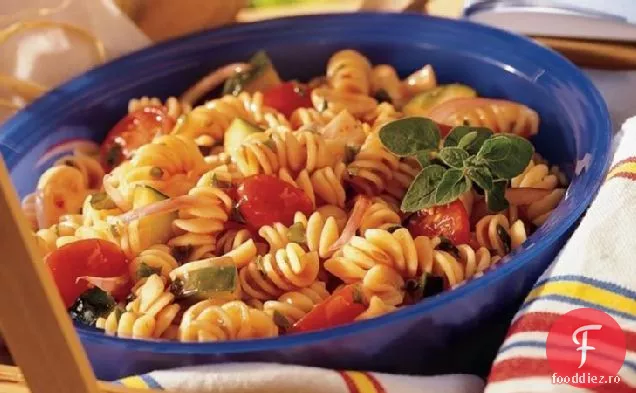 Salată Italiană De Paste Cu Ierburi