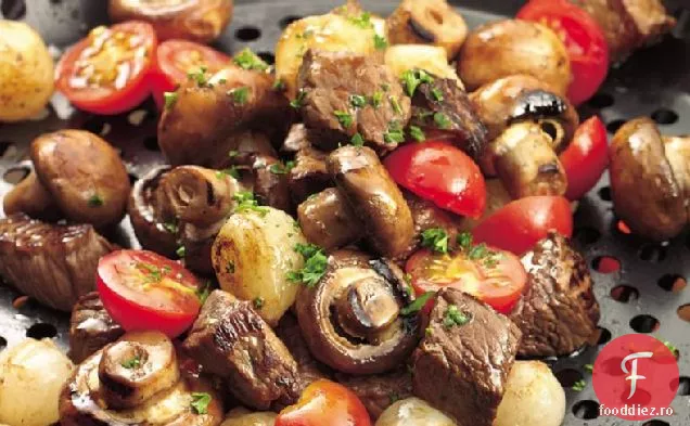 Aperitiv de legume și friptură la grătar