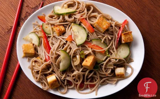 Salată de tăiței de susan cu Tofu