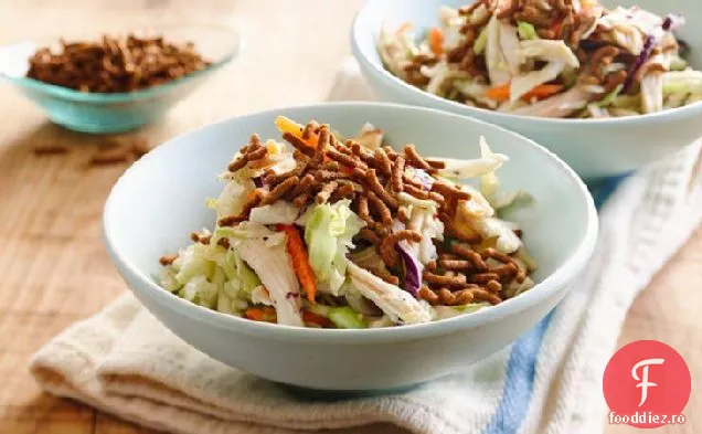 Salată Asiatică De Pui Cu Vârf De Cereale Fiber One, Cu Vârf De Cereale