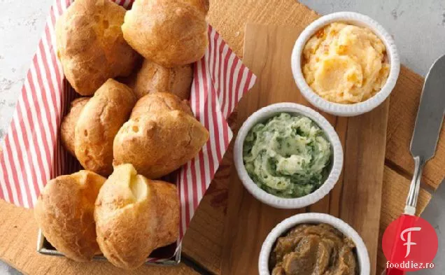 Mini-Popovers cu Trio de unt aromat