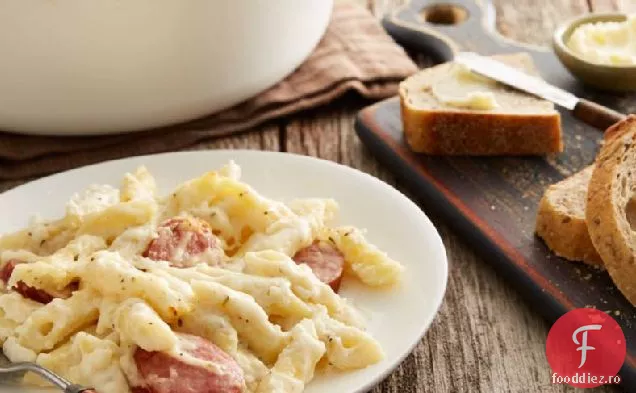 Caserola cu cârnați și Penne
