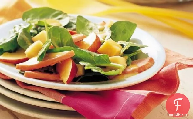 Salată De Spanac Gouda Afumată Aruncată