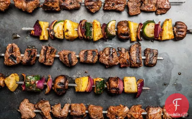 Carne de vită și legume shish kebab