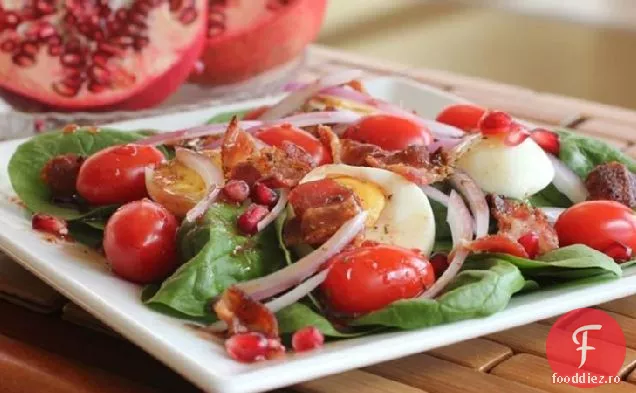 Salată de spanac cu sos cald de salată de rodie