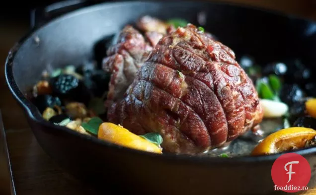 Friptură de miel cu măsline, lămâie și Oregano proaspăt