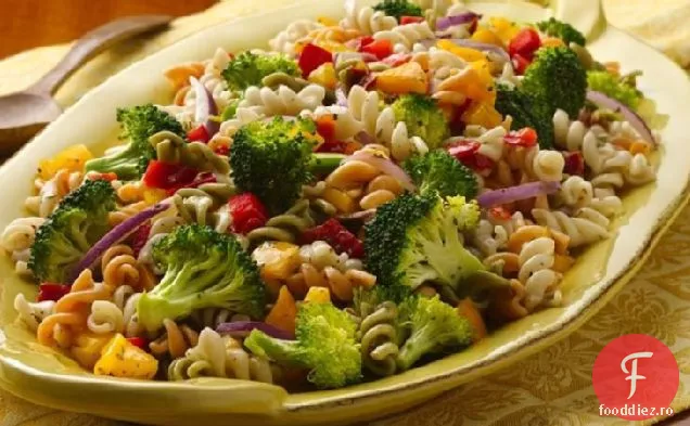 Salată Proaspătă De Legume-Paste