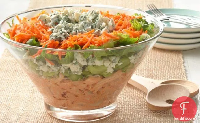 Salată De Pui De Bivol Stratificat