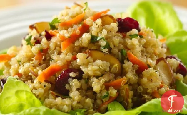 Salată De Quinoa-Migdale