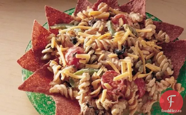 Salată De Paste De Pui Fiesta