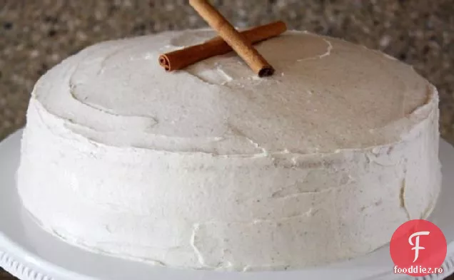 Tort Snickerdoodle cu glazură de brânză cremă de scorțișoară