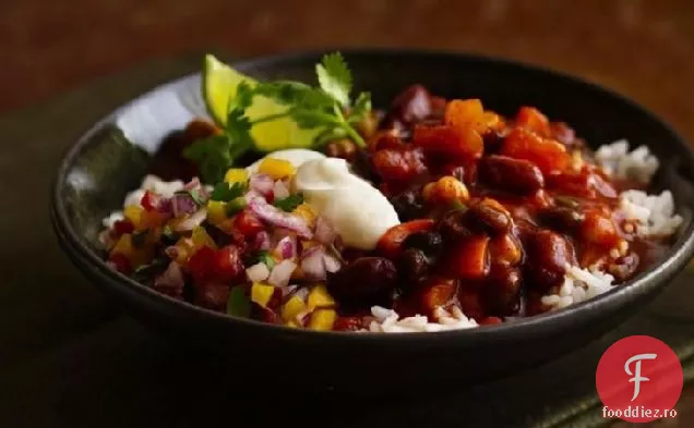 Lovi Cu Piciorul Fundul Trei Fasole Chili
