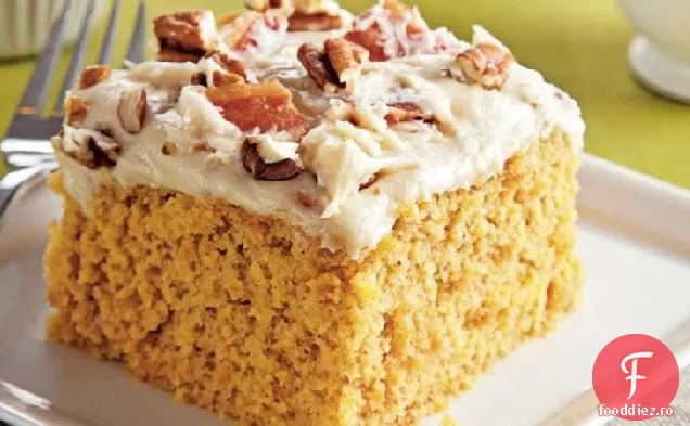 Tort cu foaie de cartofi dulci cu glazură de brânză cremă de slănină