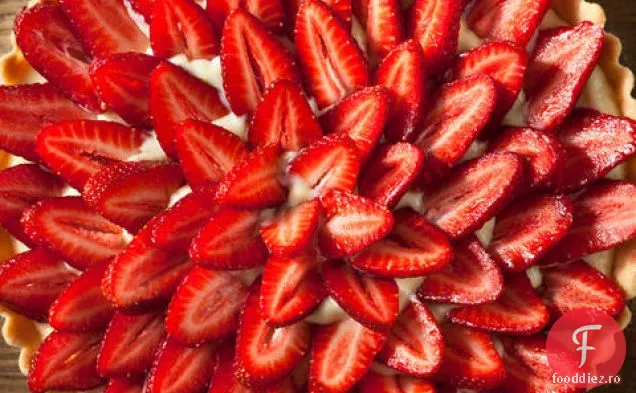 Tarta cu capsuni cu crema de patiserie cu citrice