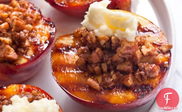 Crumble De Nectarină La Grătar