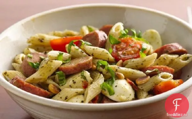 Salată De Paste Cu Cârnați Caprese