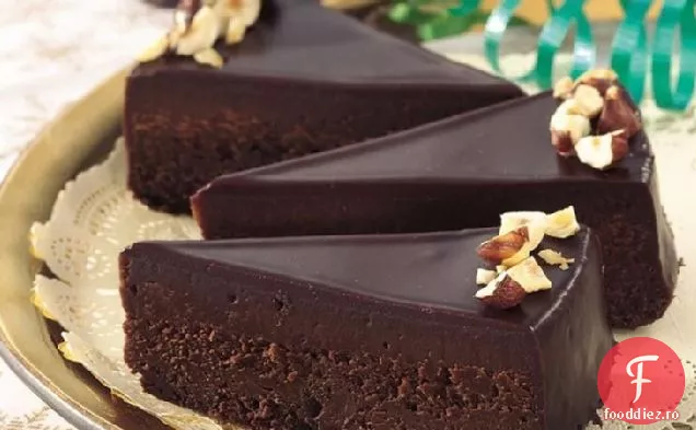 Tort Fudge Glazurat Cu Ciocolată