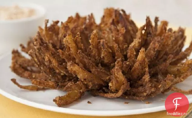 Ceapă înflorită Chex, cu șuncă Chipotle Dip