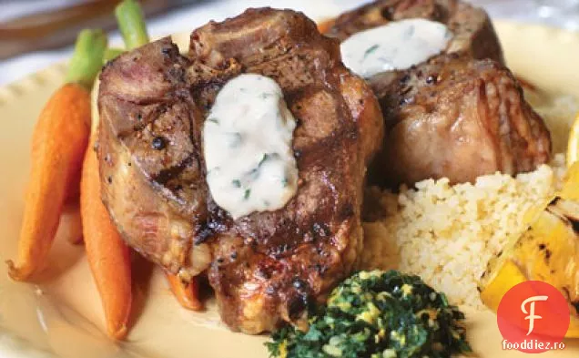 Cotlet de miel la grătar cu lămâie-tarhon a Aproximoli și Gremolata portocalie