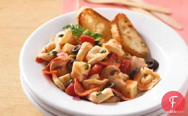 Salată De Tortellini În Stil Bruschetta