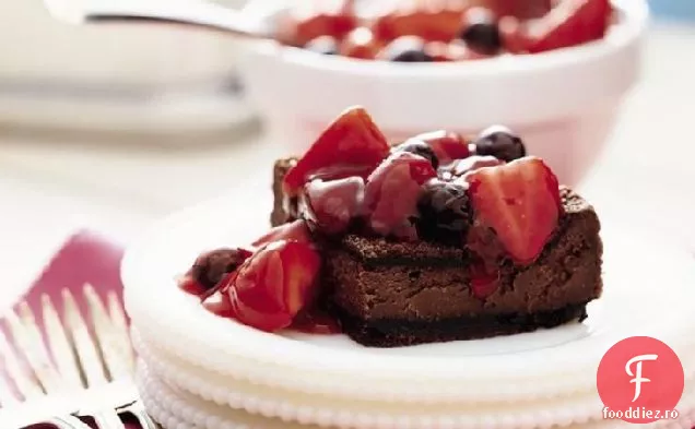 Cheesecake Cu Ciocolată Și Fructe De Pădure
