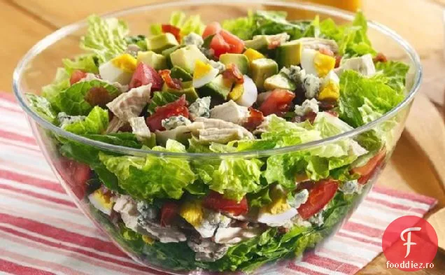 Salată Cobb Stratificată