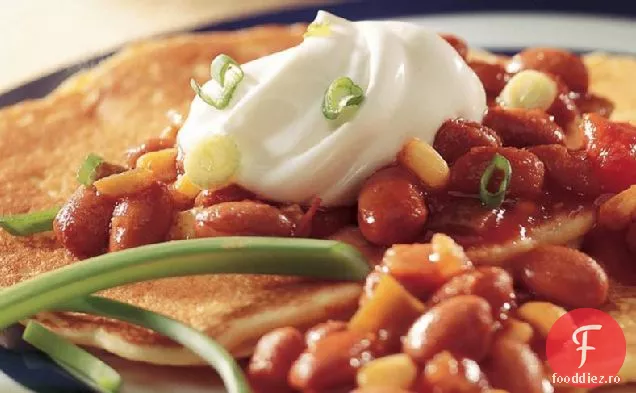 Clătite din făină de porumb cu topping de Chili
