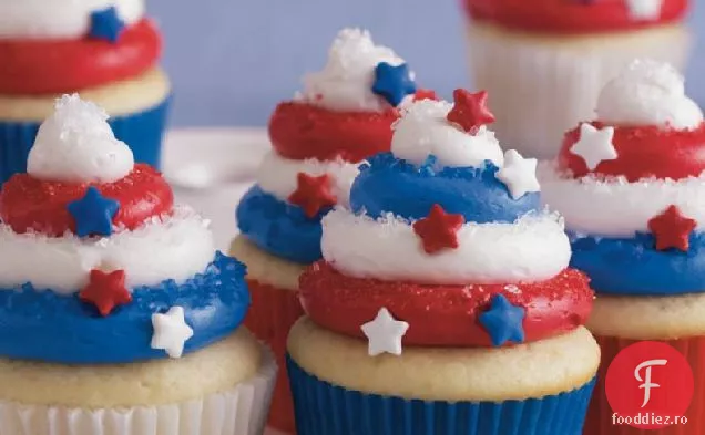 Cupcakes roșii, albe și albastre